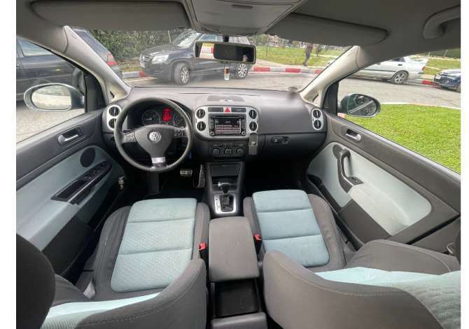 Jepet me qera Makina Volkswagen Golf Plus Cross duke filluar nga 30 euro ne dite