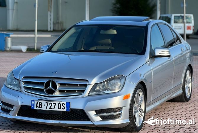 Makina ne shitje ne Tirane - 7,500 Euro