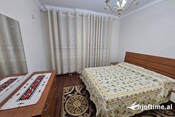 Shtepi me qera 3+1 ne Tirane - 1,000 Euro