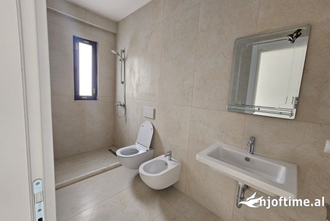 Shtepi ne shitje 2+1 ne Tirane - 296,000 Euro