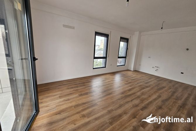Shtepi ne shitje 2+1 ne Tirane - 296,000 Euro