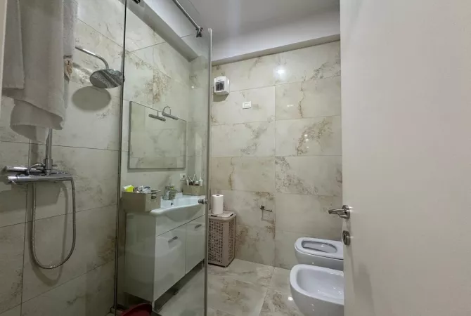 Shtepi ne shitje 2+1 ne Tirane - 160,000 Euro