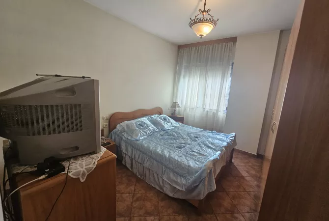 Shtepi me qera 2+1 ne Tirane - 500 Euro