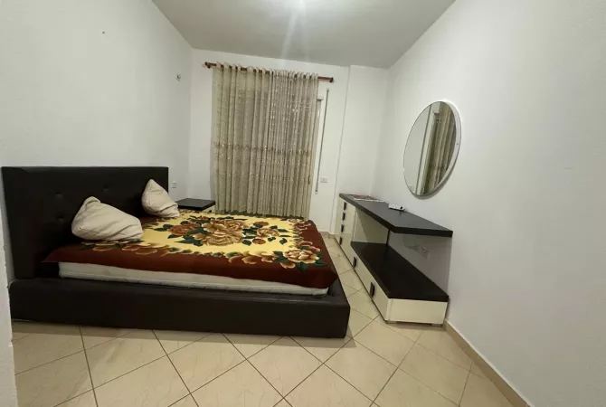 Shtepi me qera Apartament ne Tirane, 2+1, Mobilimi E mobiluar, Pagesa 400  Euro.