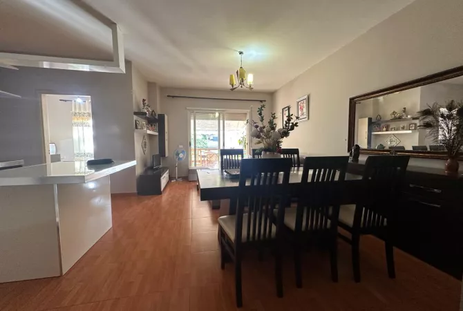 Shtepi me qera Apartament ne Tirane, 2+1, Mobilimi E mobiluar, Pagesa 450  Euro.