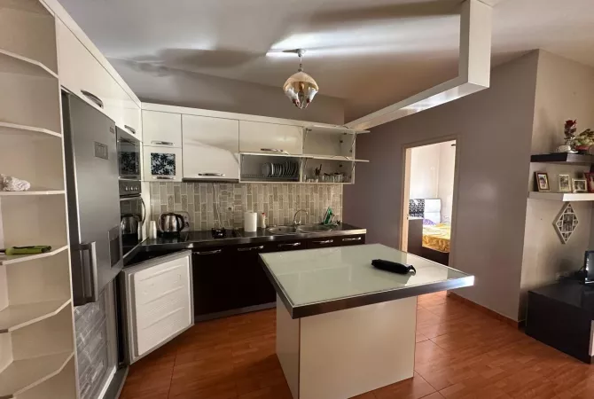 Shtepi me qera Apartament ne Tirane, 2+1, Mobilimi E mobiluar, Pagesa 450  Euro.