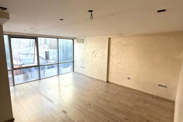 Business Property in Sale 1+1 in Tirana - 150,000 Euro