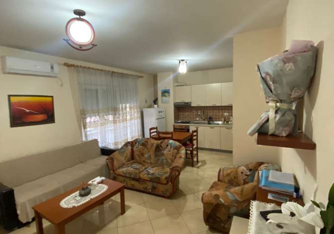 Shtepi ne shitje Apartament ne Tirane, 2+1, Mobilimi E mobiluar, Pagesa 172,000  Euro.