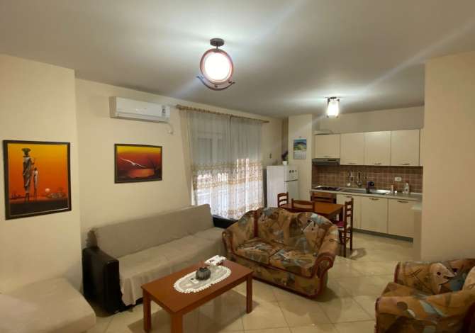 Shtepi ne shitje Apartament ne Tirane, 2+1, Mobilimi E mobiluar, Pagesa 172,000  Euro.