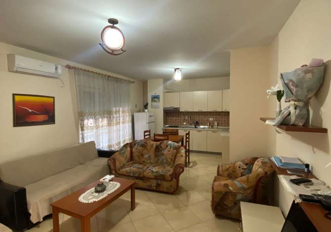 Shtepi ne shitje Apartament ne Tirane, 2+1, Mobilimi E mobiluar, Pagesa 172,000  Euro.