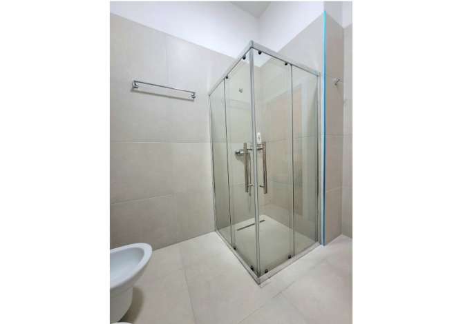 Shtepi me qera Apartament ne Tirane, 2+1, Mobilimi E mobiluar, Pagesa 650  Euro.