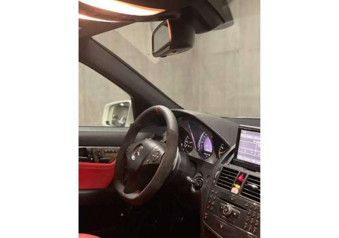 Auto in Vendita  a Tirana - 21,000 Euro