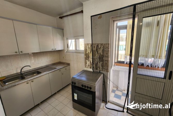 Shtepi ne shitje Apartament ne Durres, 1+1, Mobilimi E mobiluar, Pagesa 69,000  Euro.