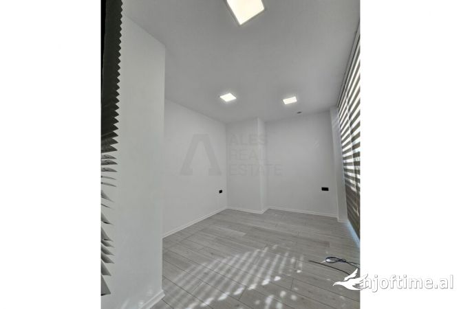 Ambient biznesi me qera 1+1 ne Tirane - 1,350 Euro