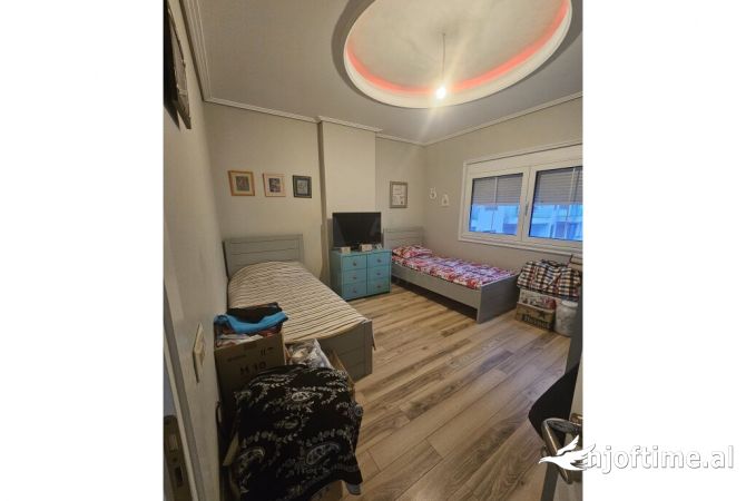 Shtepi me qera 2+1 ne Tirane - 500 Euro
