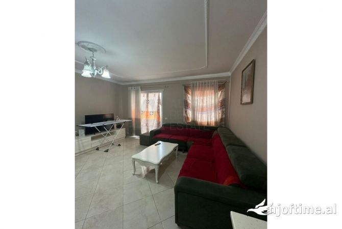 Shtepi me qera 2+1 ne Tirane - 600 Euro