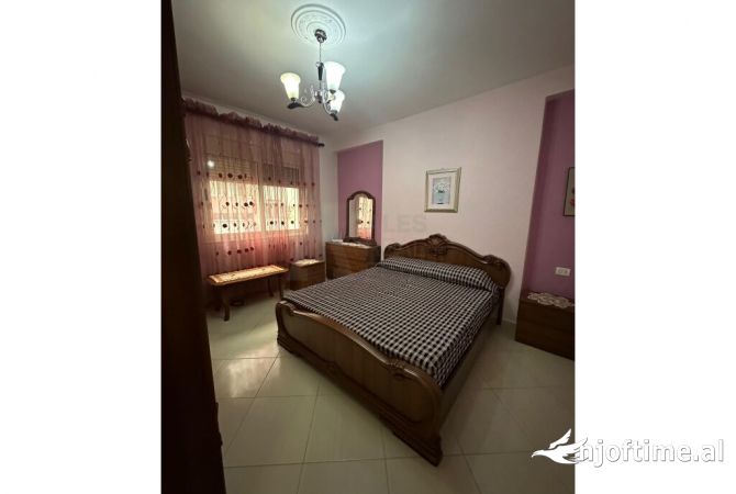 Shtepi me qera 2+1 ne Tirane - 500 Euro