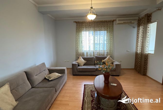 Shtepi me qera 1+1 ne Tirane - 400 Euro