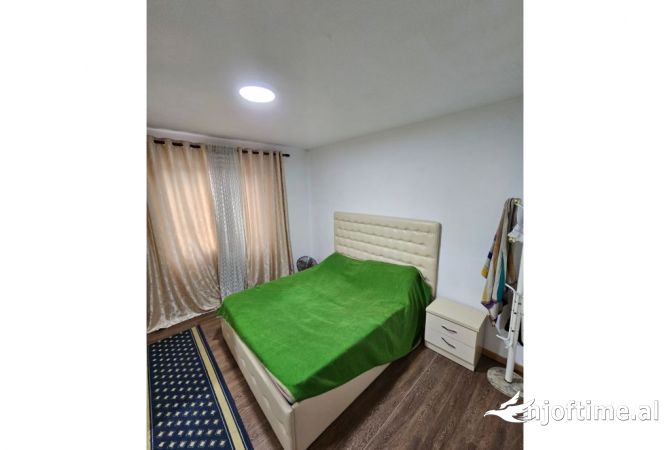 Shtepi me qera 1+1 ne Tirane - 250 Euro