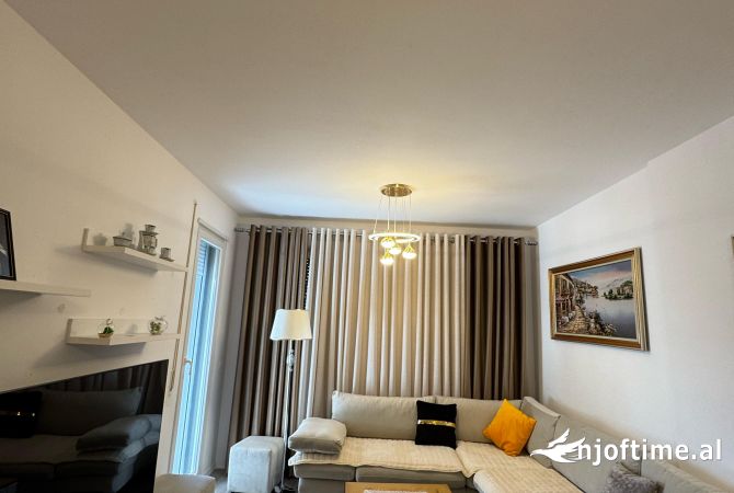 Shtepi me qera 2+1 ne Tirane - 500 Euro