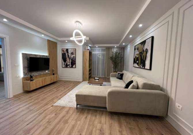 Shtepi me qera 2+1 ne Tirane - 1,000 Euro