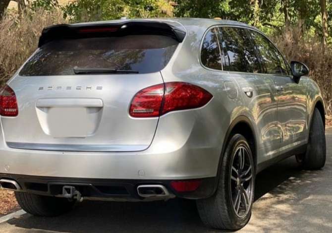 Noleggio Auto  a Tirana - 200 Euro