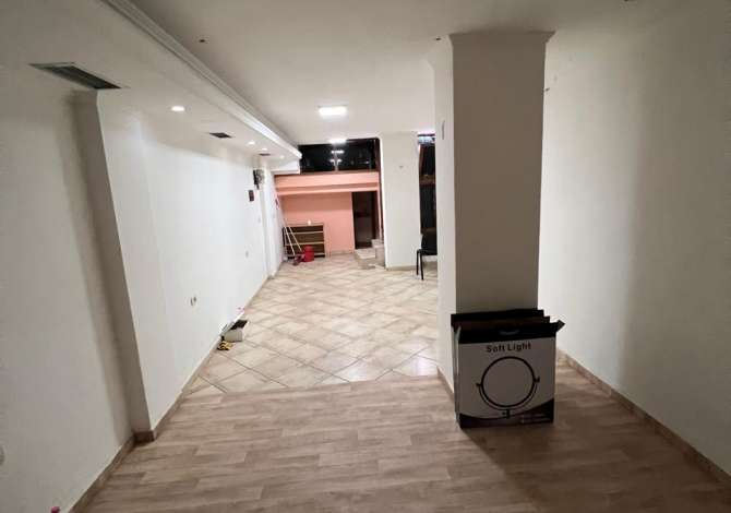 Dyqan me qera ne rrugen Bardhyl