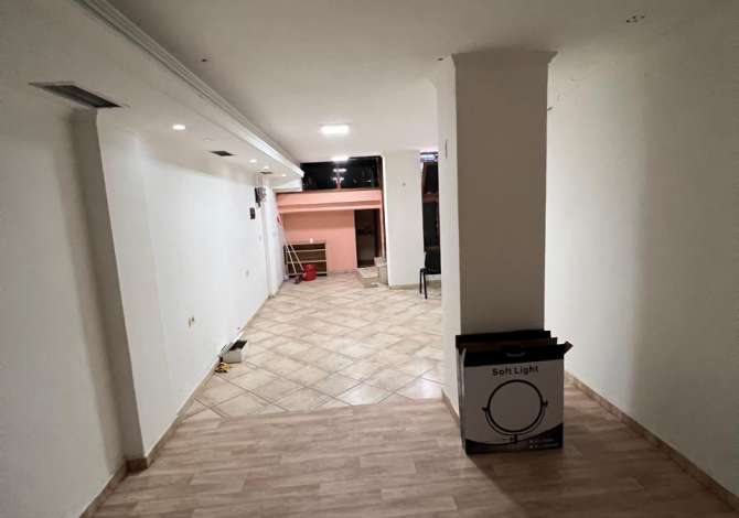 Ambient biznesi me qera 1+1 ne Tirane - 30,000 Leke
