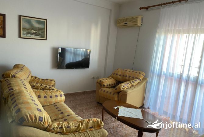 Shtepi me qera 2+1 ne Tirane - 500 Euro