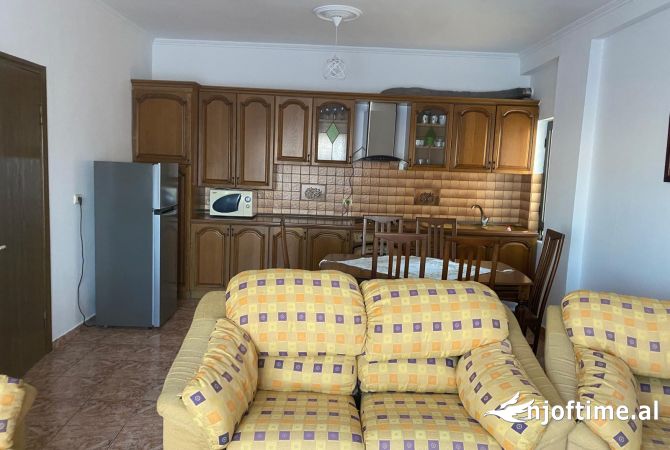 Shtepi me qera 2+1 ne Tirane - 500 Euro