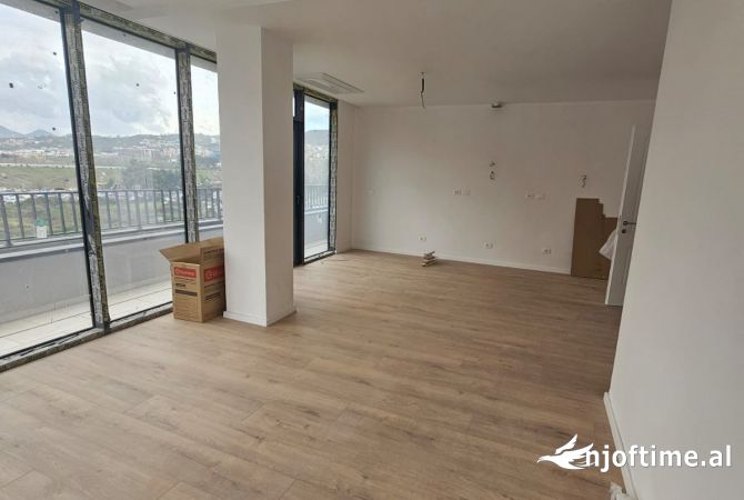 JEPET ME QERA… AMBIENT ZYRASH TE DIGA E LIQENIT