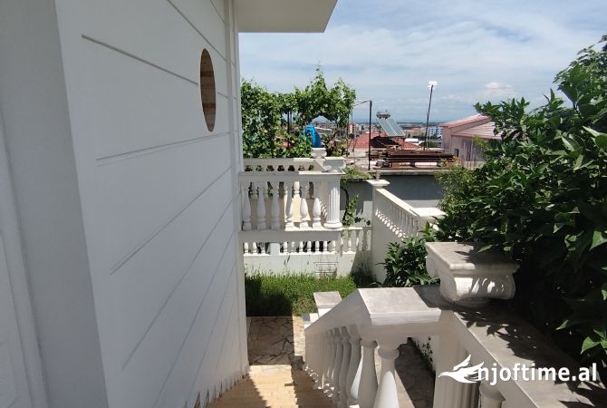 Shtepi ne shitje 3+1 ne Fier - 350,000 Euro