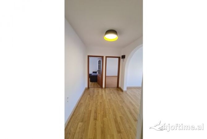 Shtepi ne shitje 3+1 ne Tirane - 145,000 Euro
