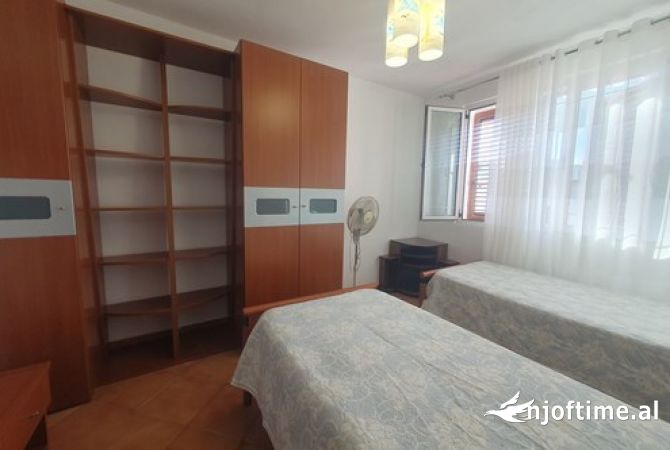 Shtepi me qera 3+1 ne Tirane - 450 Euro