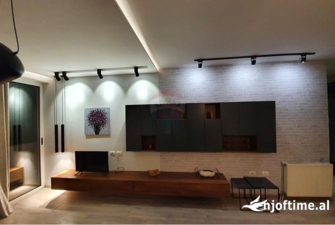 Shtepi me qera 1+1 ne Tirane - 650 Euro