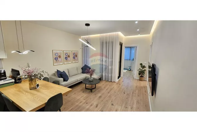 Shtepi me qera 2+1 ne Tirane - 750 Euro