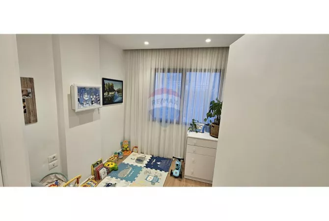 Shtepi me qera 2+1 ne Tirane - 750 Euro