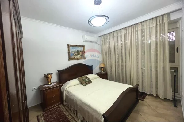 Shtepi me qera 2+1 ne Tirane - 700 Euro