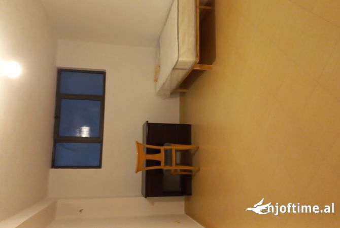 Shtepi me qera Garsoniere ne Tirane - 250 Euro