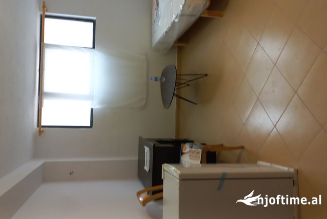 Shtepi me qera Garsoniere ne Tirane - 200 Euro
