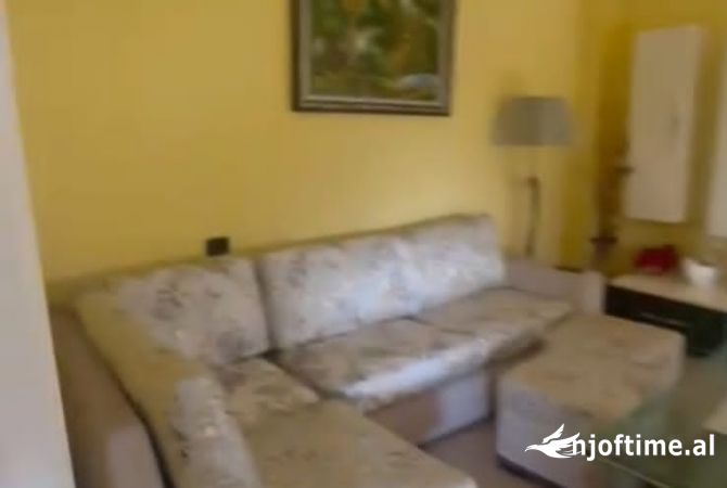 Shtepi me qera 5+1 ne Tirane - 600 Euro