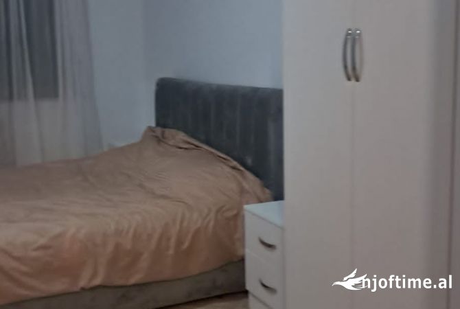 Shtepi me qera 2+1 ne Tirane - 50,000 Leke