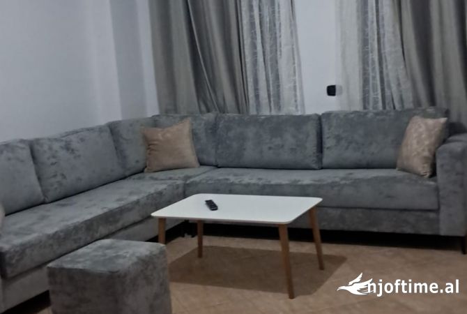 Shtepi me qera 2+1 ne Tirane - 50,000 Leke