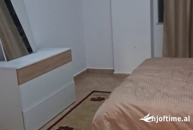 Shtepi me qera 2+1 ne Tirane - 50,000 Leke