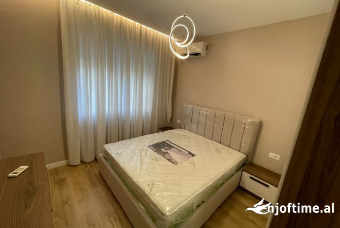 Shtepi me qera Apartament ne Tirane, 1+1, Mobilimi E mobiluar, Pagesa 700  Euro.