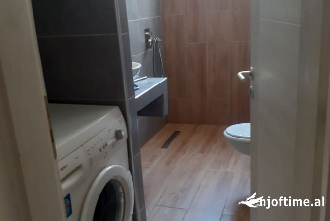 Shtepi me qera Garsoniere ne Tirane - 20,000 Leke