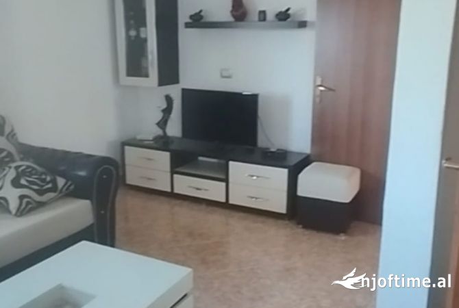 Shtepi ne shitje 7+1 ne Durres - 450,000 Euro