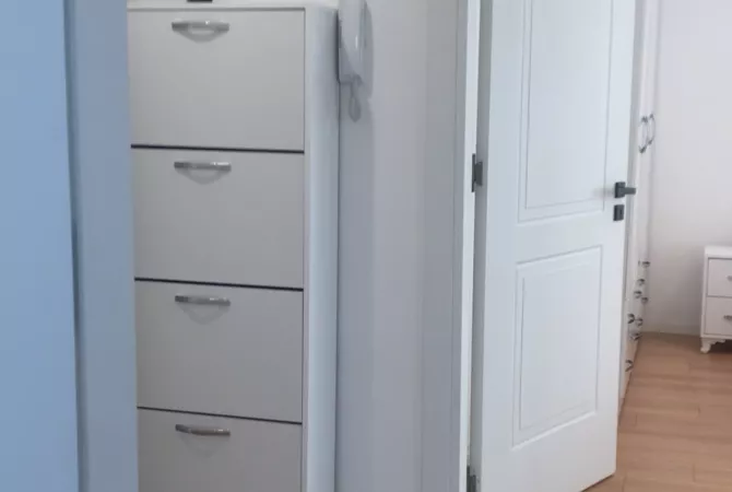 Shtepi me qera Apartament ne Tirane, 2+1, Mobilimi E mobiluar, Pagesa 50,000  Leke.