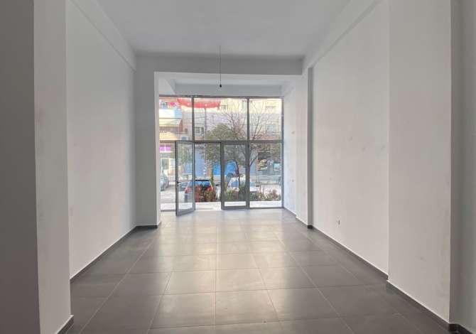 Business Property for Rent 1+1 in Tirana - 200 Euro
