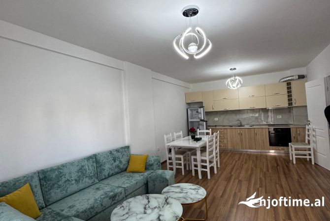 Shtepi me qera 2+1 ne Tirane - 500 Euro